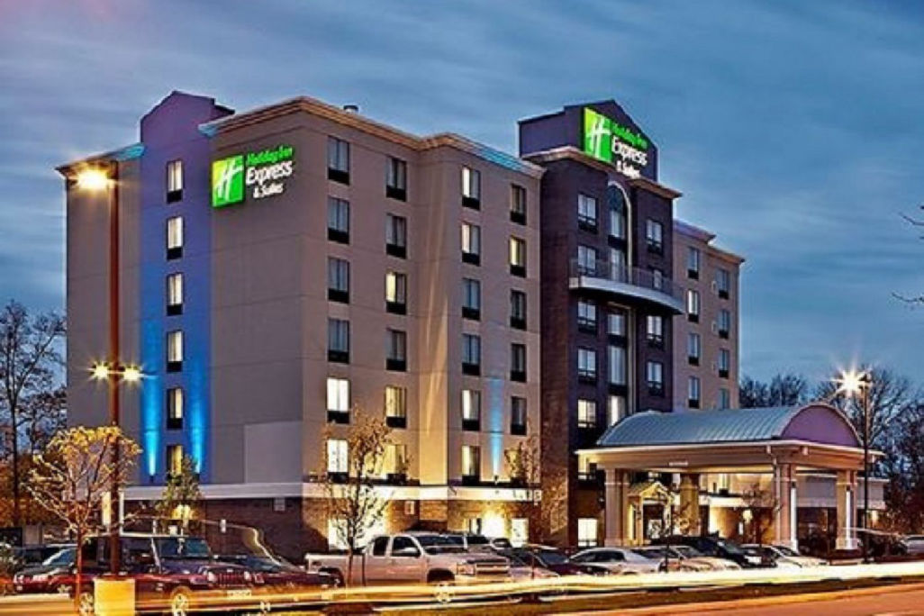Holiday Inn Express & Suites Columbus - Polaris Parkway